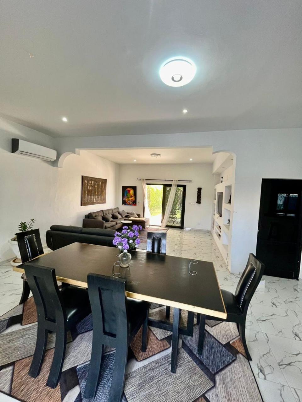 La Baraka, Extravagant Villa For 8 With Pool In Saly Gandigal Extérieur photo